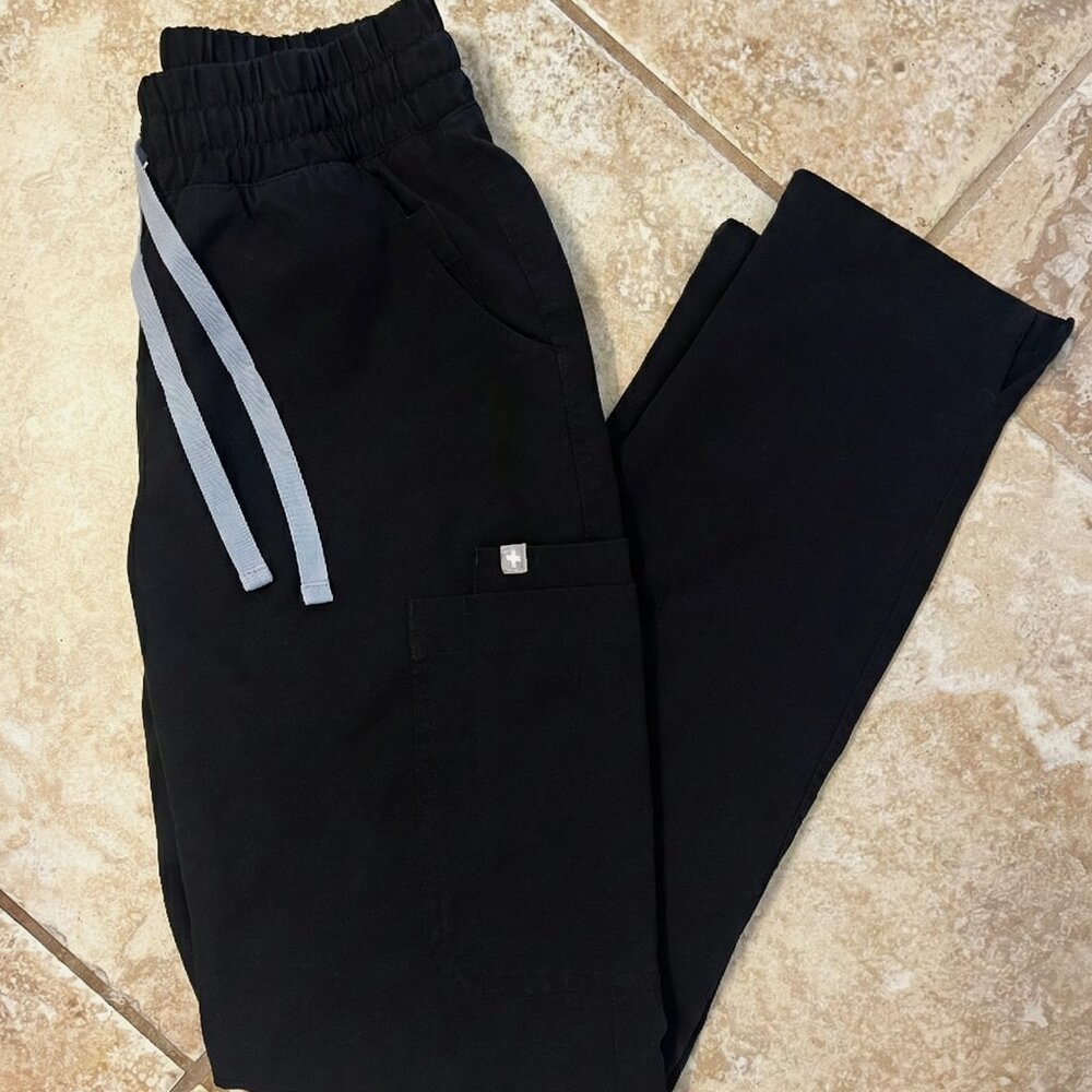 FIGS Yola Cargo Scrub Pants Black XXS – Technical Collection, NWT/Like New